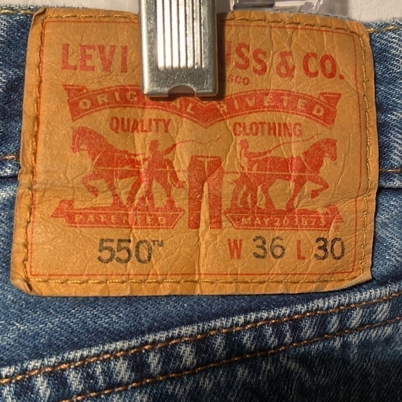 LEVI'S 550 Denim Relaxed Fit Red Tab Jeans, 36 X 30 J10 - Picture 5 of 8